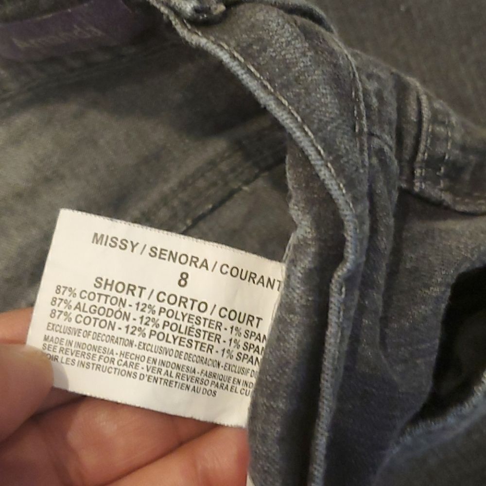 Mom Jeans Size 8 Short - Picture 3 of 5